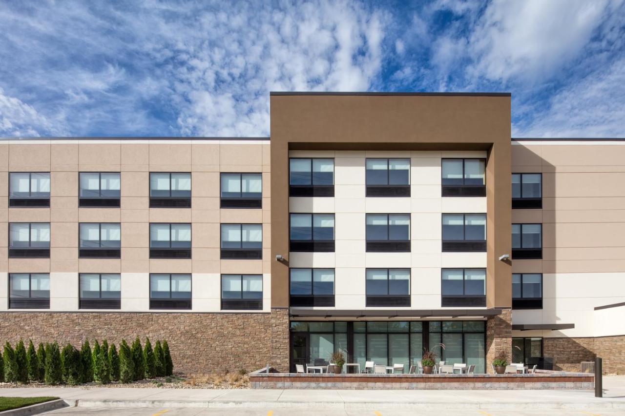 Holiday Inn Express East Peoria - Riverfront By Ihg Exterior photo