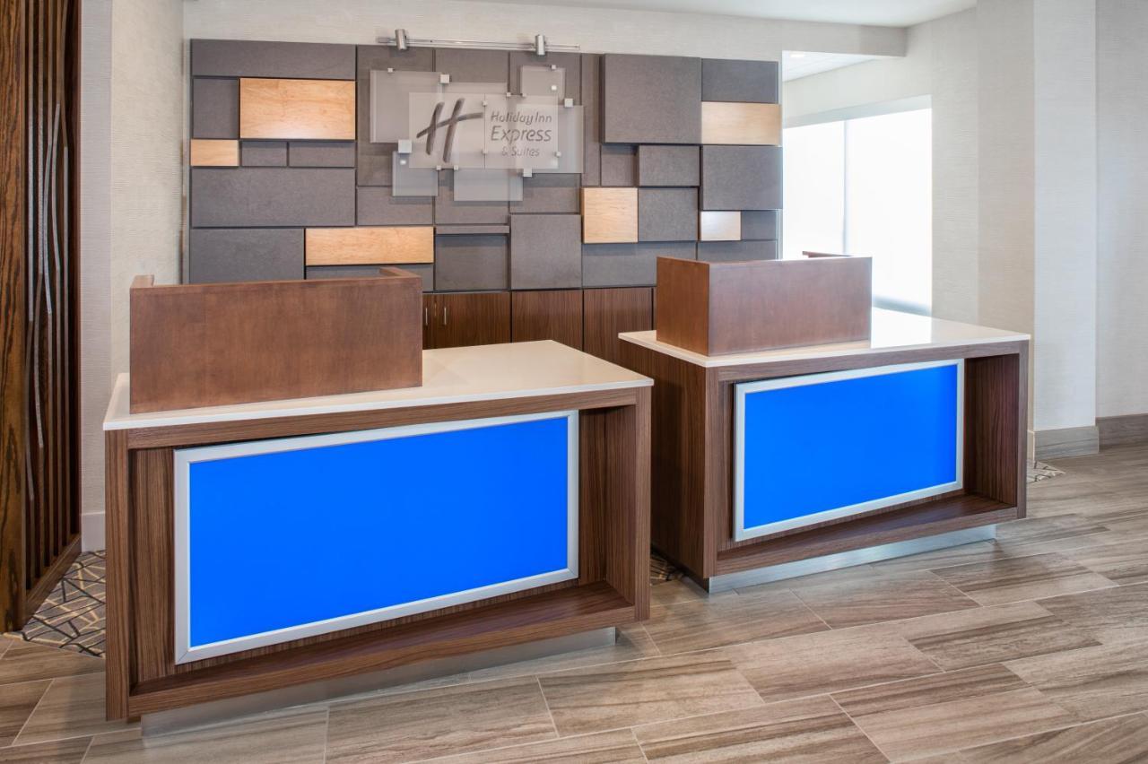 Holiday Inn Express East Peoria - Riverfront By Ihg Exterior photo